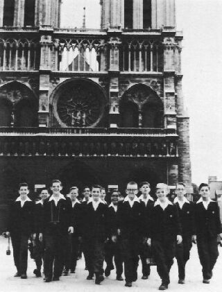 59TOUR02-sm.jpg (30370 bytes)