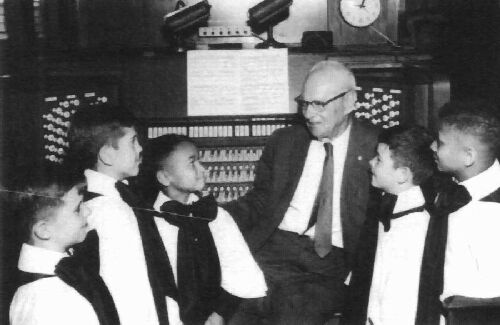 stpchoir3-sm.jpg (28387 bytes)