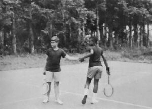 choirplay1.jpg (12610 bytes)