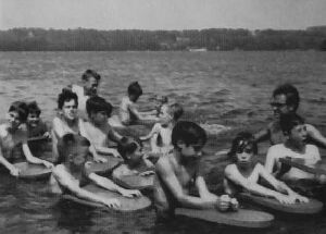 choirplay6.jpg (13220 bytes)